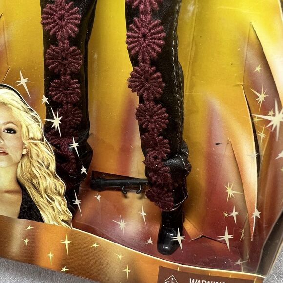 2002 Mattel Shakira Black Leather Concert Outfit Signature Network Doll B4534 - Picture 5 of 8